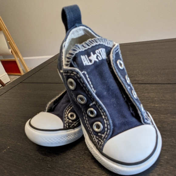 Baby Converse all star low tops - Picture 2 of 8